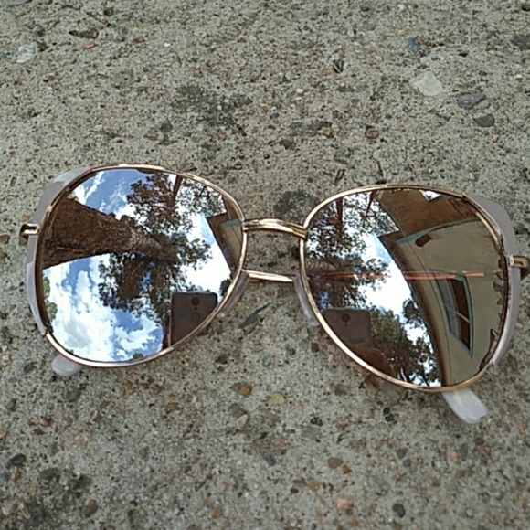 ?Rose gold trim glasses